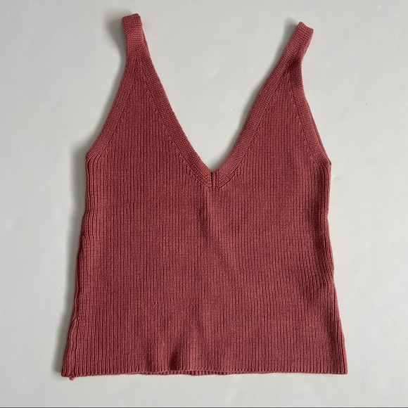 V Neck knit/ sweater tank top - Picture 3 of 4